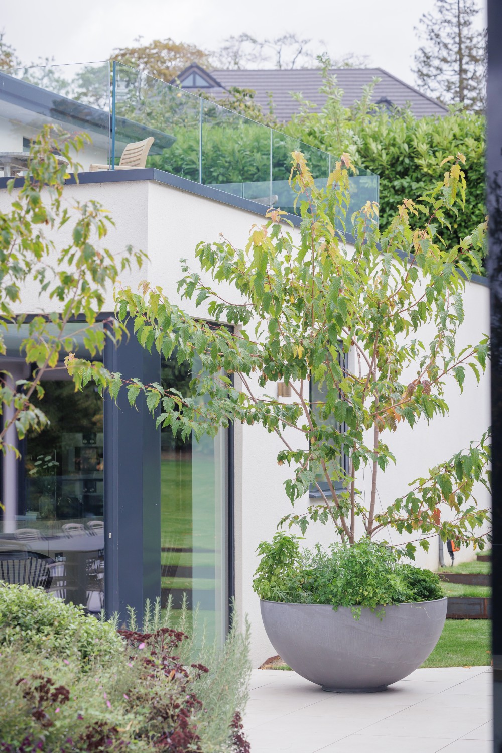 CE Stanley Road - Outside - top level 008